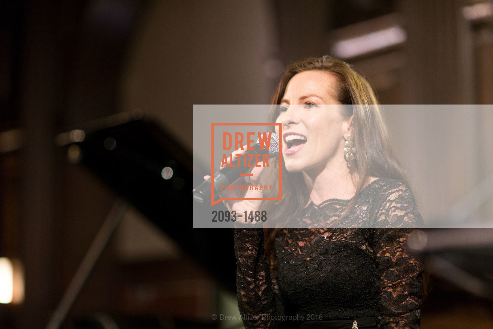 Alissa Ford, Domestic Violence Hotline's 20th Annual Gala, Merchant's Exchange Building, Julia Morgan Ballroom. 465 California St, October 13th, 2016, Photo #2093-1488 Alissa Ford, Photo #2093-1488