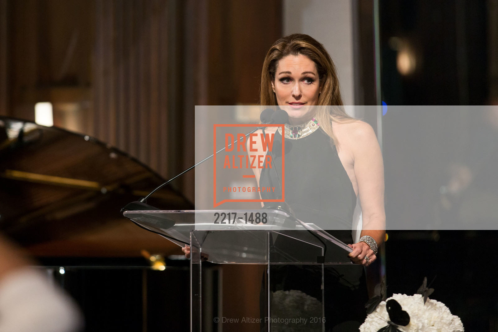 Christi Paul, Domestic Violence Hotline's 20th Annual Gala, Merchant's Exchange Building, Julia Morgan Ballroom. 465 California St, October 13th, 2016, Photo #2217-1488 Christi Paul, Photo #2217-1488