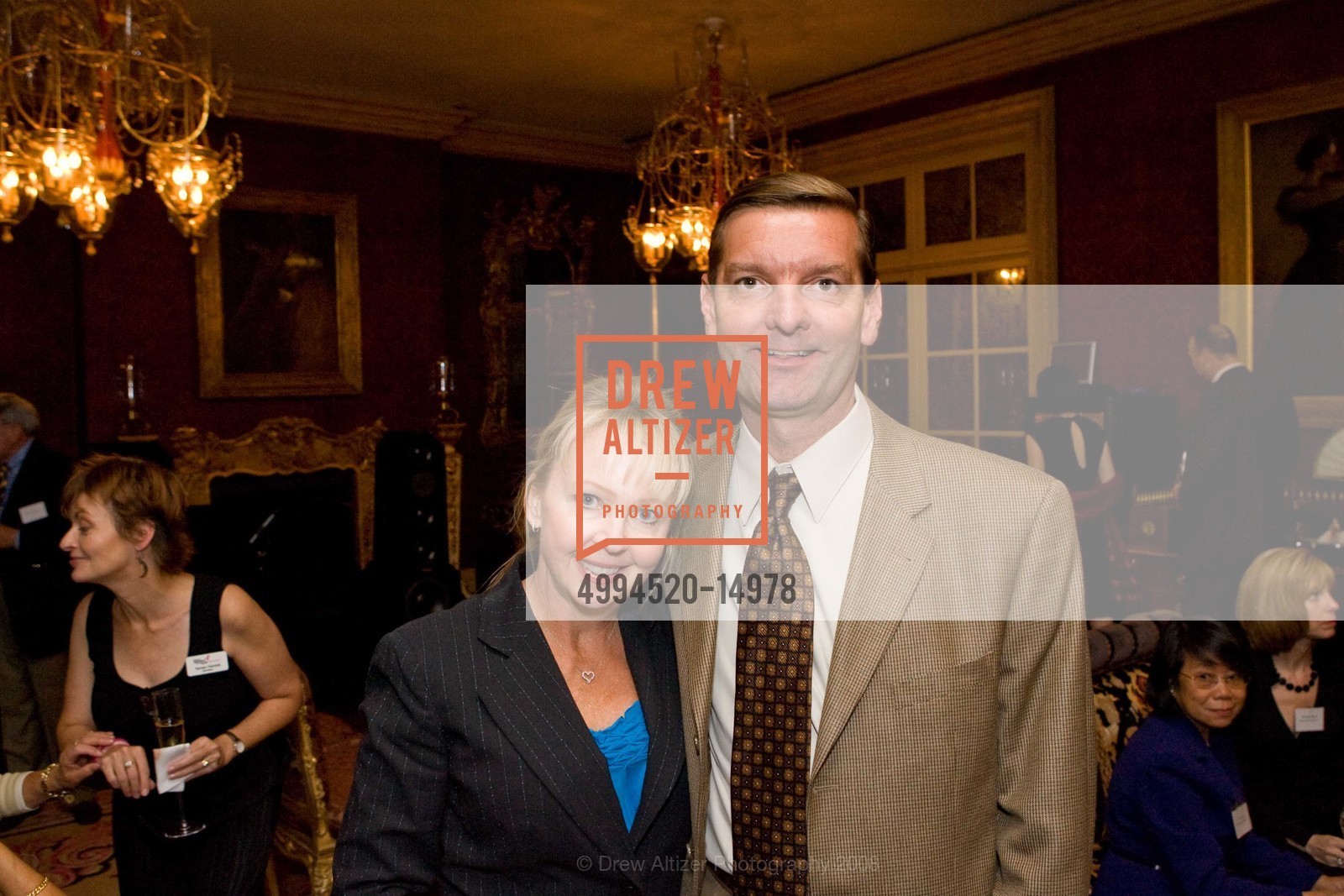 Julie Dolle, Darren Dolle, KOMEN SF Race for the Cure Fundraiser at Getty Home, US, October 18th, 2008, Photo #4994520-14978 Julie Dolle, Darren Dolle, Photo #4994520-14978