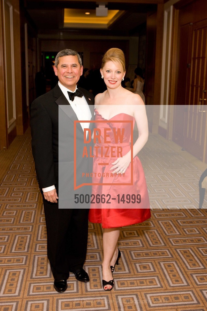 Robert Rodriguez, Heather Rodriguez (in Bill Blass), Photo #5002662-14999