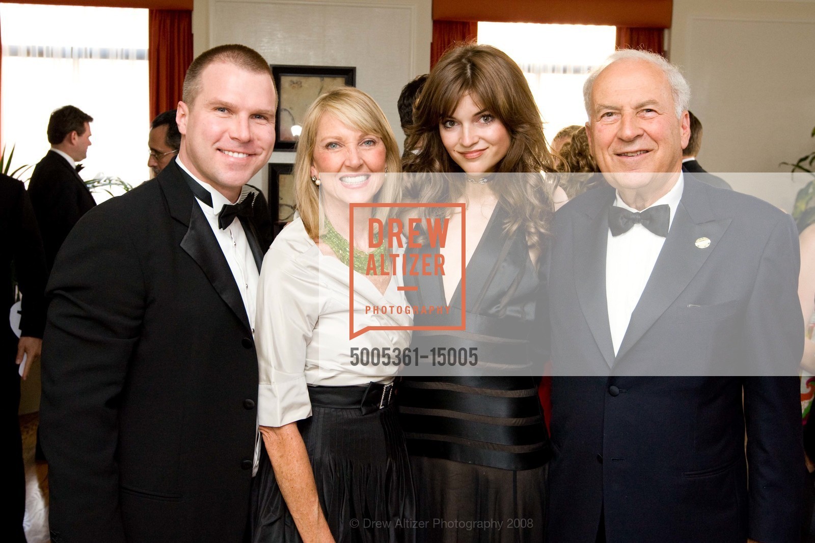 Simon Baker, Mary Lou Maier, Allese Thompson, Bob Maier, GUARDSMEN Hosts the 32nd ANNUAL SAN FRANCISCO WINE AUCTION: A Toast to Philanthropy, US, April 28th, 2008, Photo #5005361-15005 Simon Baker, Mary Lou Maier, Allese Thompson, Bob Maier, Photo #5005361-15005