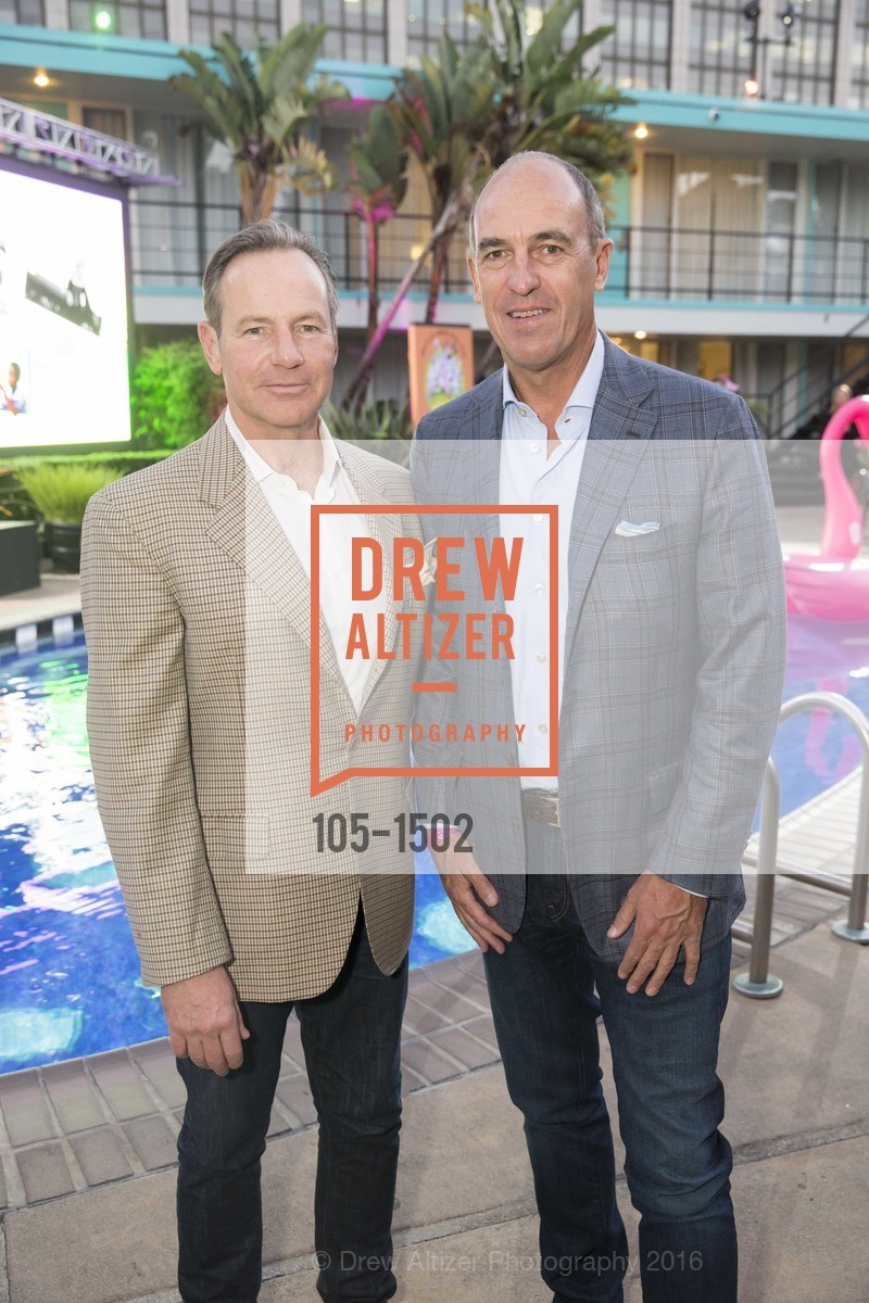 Dan Zellen, Tom Lloyd-Butler, TNDC Pool Toss 2016, Phoenix Hotel, October 18th, 2016, Photo #105-1502 Dan Zellen, Tom Lloyd-Butler, Photo #105-1502