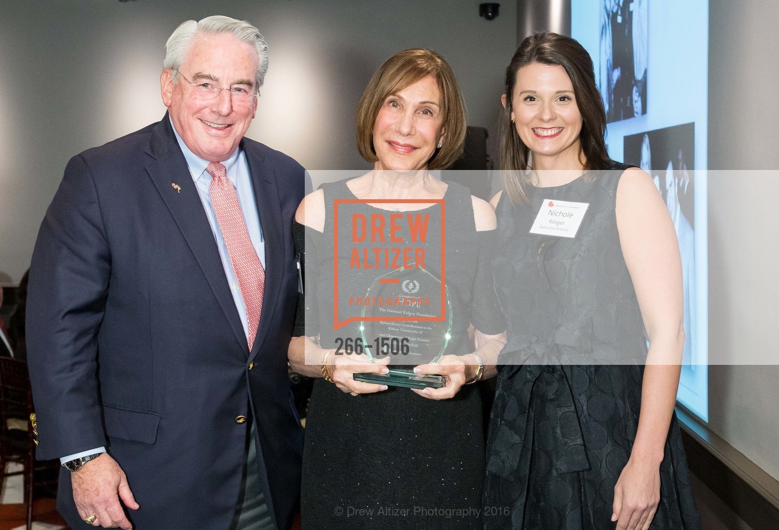 Alan Mendelson, Sheila Gordon, Nichole Ringer, National Kidney Foundation's Authors VIP Cocktail Party & Dinner, Merchants Exchange Club. 465 California St, San Francisco, CA 94104, October 21st, 2016, Photo #266-1506 Alan Mendelson, Sheila Gordon, Nichole Ringer, Photo #266-1506