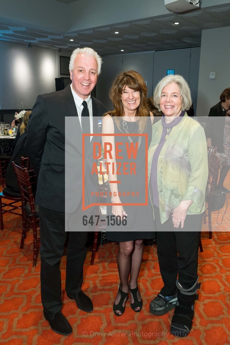 Tony Broadbent, Janis Cooke Newman, Elaine Petrocelli, National Kidney Foundation's Authors VIP Cocktail Party & Dinner, Merchants Exchange Club. 465 California St, San Francisco, CA 94104, October 21st, 2016, Photo #647-1506 Tony Broadbent, Janis Cooke Newman, Elaine Petrocelli, Photo #647-1506