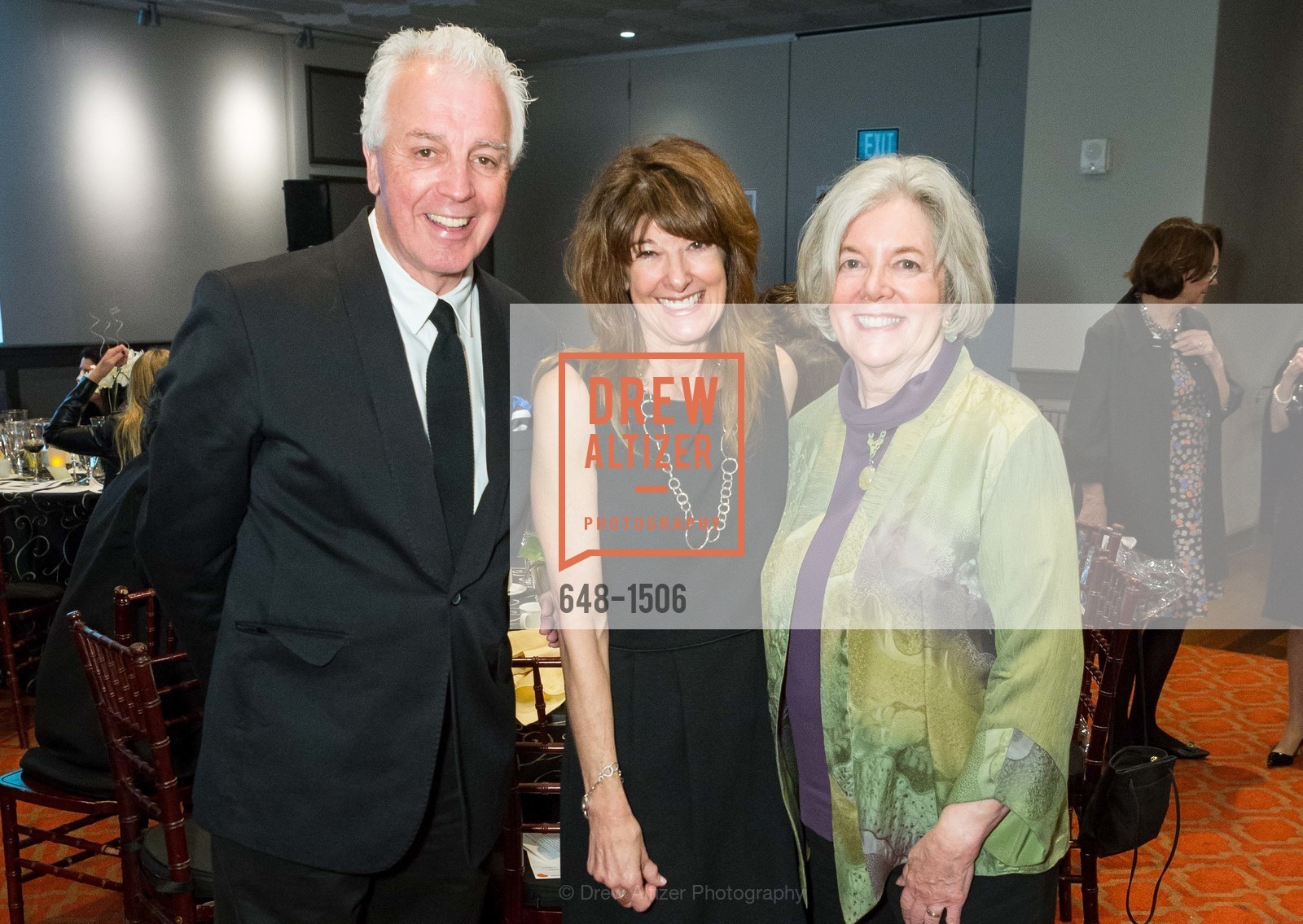 Tony Broadbent, Janis Cooke Newman, Elaine Petrocelli, National Kidney Foundation's Authors VIP Cocktail Party & Dinner, Merchants Exchange Club. 465 California St, San Francisco, CA 94104, Photo #648-1506 Tony Broadbent, Janis Cooke Newman, Elaine Petrocelli, Photo #648-1506
