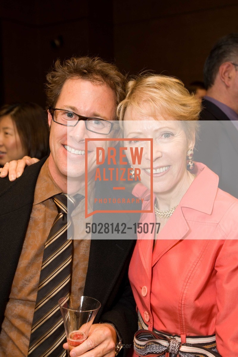 Jordan Shlain, Barbara Brookins-schneider, SFMOMA Event hosted by Boucheron, US, August 1st, 2008, Photo #5028142-15077 Jordan Shlain, Barbara Brookins-schneider, Photo #5028142-15077