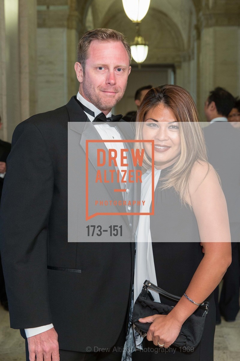 Clark Moore, Lynn Moore, Gucci & Vogue Dinner, Asian Art Museum. Asian Art Museum, December 31st, 1969, Photo #173-151 Clark Moore, Lynn Moore, Photo #173-151