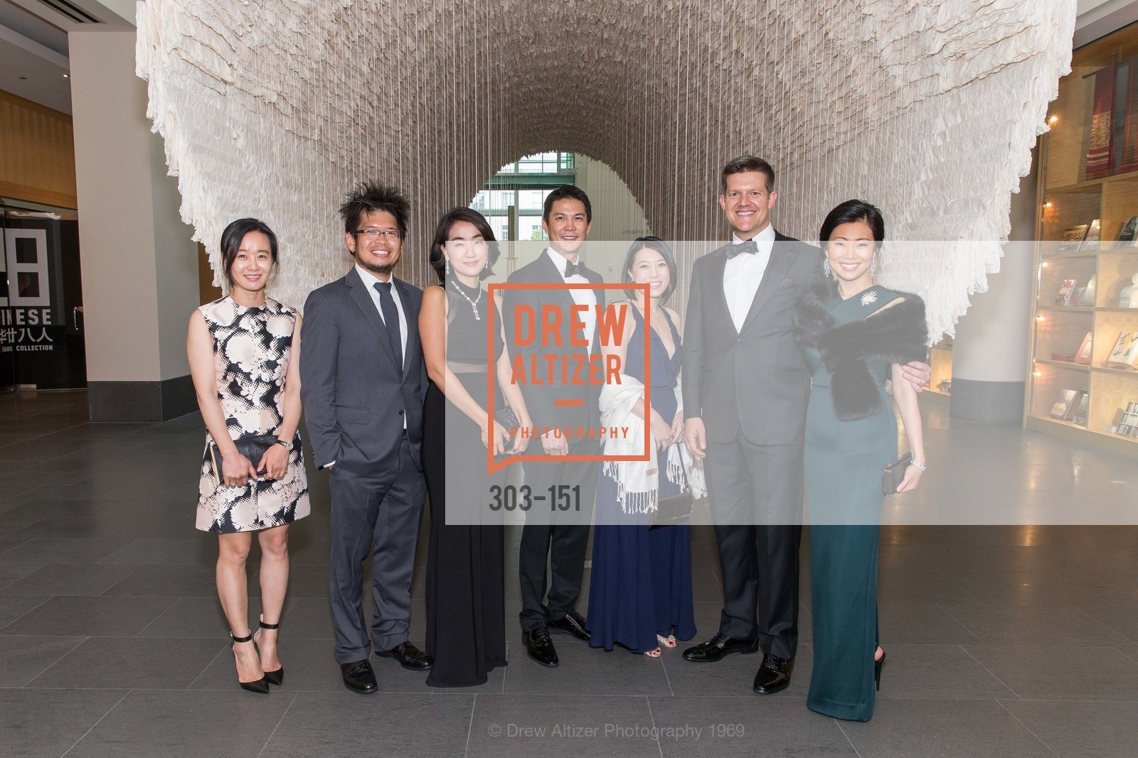 Songyee Yoon, Steve Chen, Jamie Chen, Albert Cheng, Cheryl Cheng, Roelof Botha, Huifen Chan, Gucci & Vogue Dinner, Asian Art Museum. Asian Art Museum, December 31st, 1969, Photo #303-151 Songyee Yoon, Steve Chen, Jamie Chen, Albert Cheng, Cheryl Cheng, Roelof Botha, Huifen Chan, Photo #303-151
