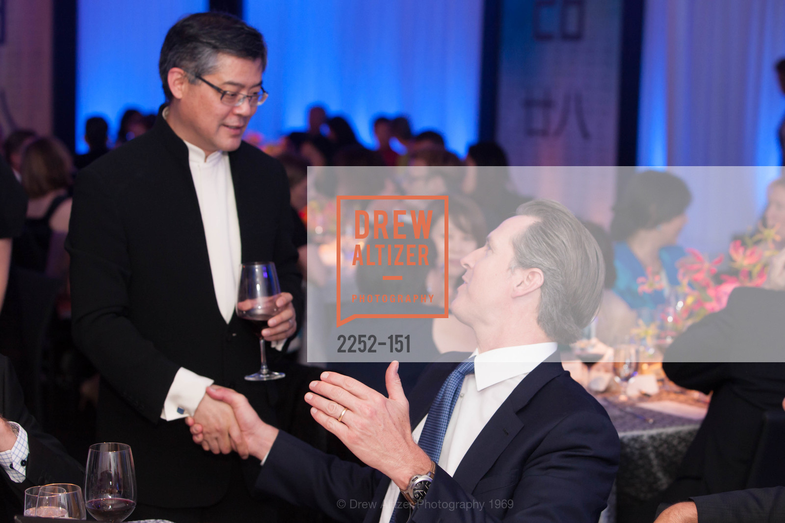 Jay Xu, Gavin Newsom, Asian Art Museum 28 Chinese Opening Night Gala, Asian Art Museum. 200 Larkin St, June 2nd, 2015,Drew Altizer, Drew Altizer Photography, full-service agency, private events, San Francisco photographer, photographer california