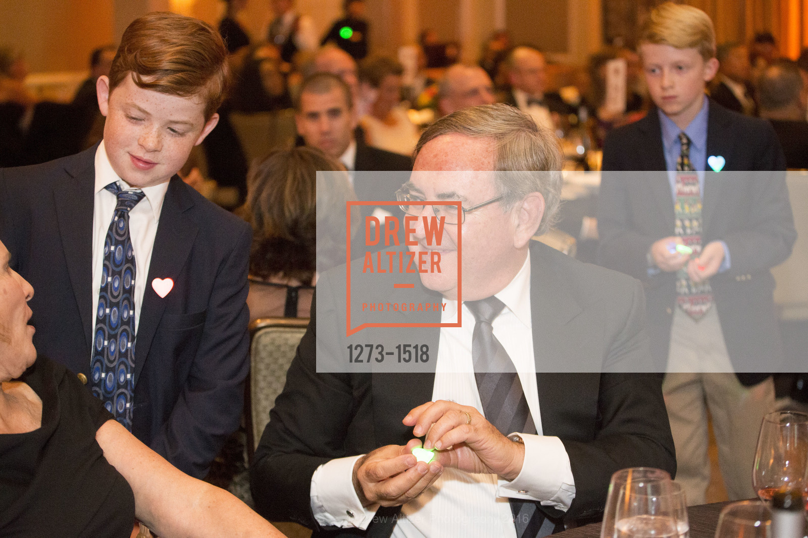 Atmosphere, ReSurge International Transformations Gala 2016, Four Seasons. 2525 Van Ness St, October 22nd, 2016, Photo #1273-1518 Atmosphere, Photo #1273-1518