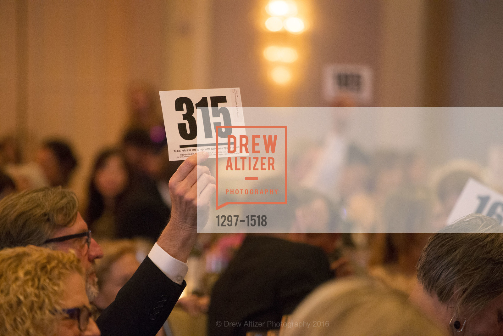 Atmosphere, ReSurge International Transformations Gala 2016, Four Seasons. 2525 Van Ness St, October 22nd, 2016, Photo #1297-1518 Atmosphere, Photo #1297-1518