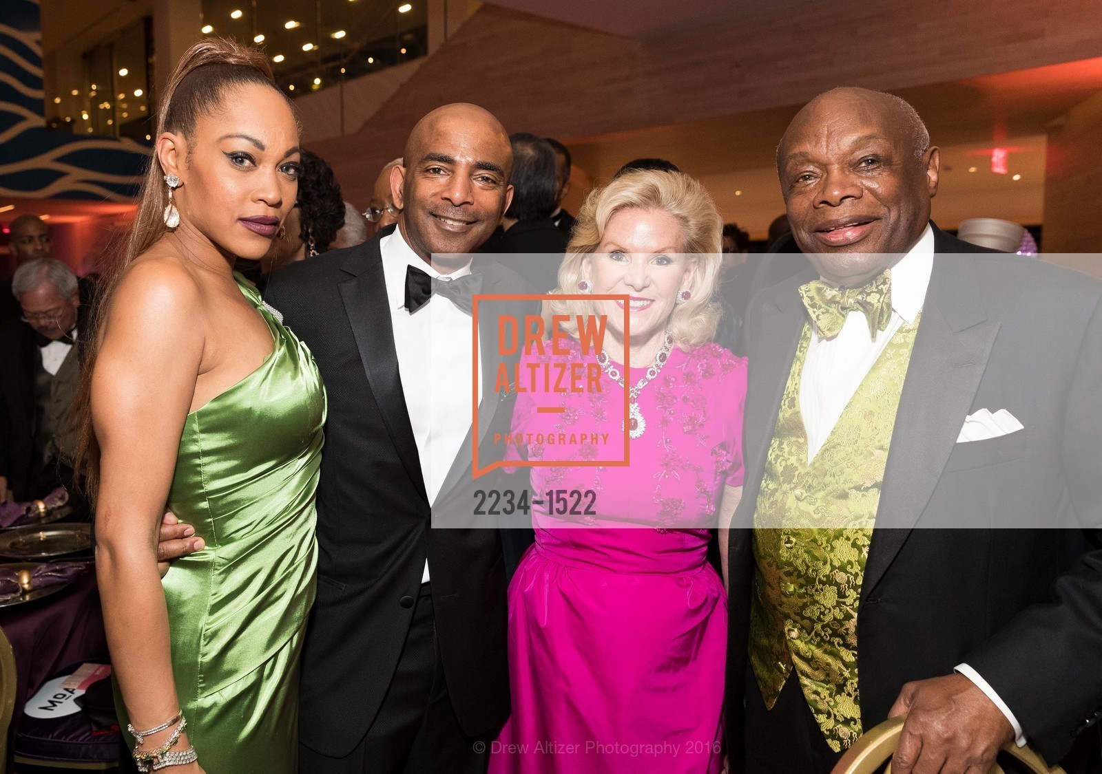 Amanda Wright, Steve Bowdry, Dede Wilsey, Willie Brown, 2016 MoAD GALA, SF MOMA. 151 Third Street, October 22nd, 2016, Photo #2234-1522 Amanda Wright, Steve Bowdry, Dede Wilsey, Willie Brown, Photo #2234-1522