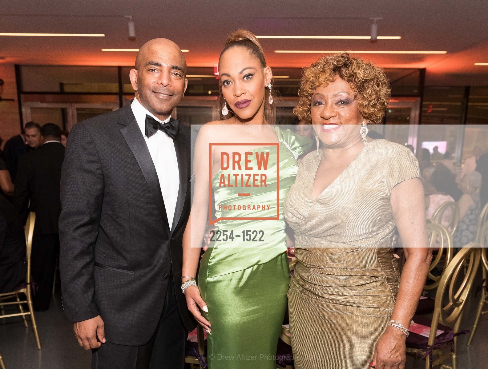 Steve Bowdry, Amanda Wright, Brenda Wright, 2016 MoAD GALA, SF MOMA. 151 Third Street, October 22nd, 2016, Photo #2254-1522 Steve Bowdry, Amanda Wright, Brenda Wright, Photo #2254-1522