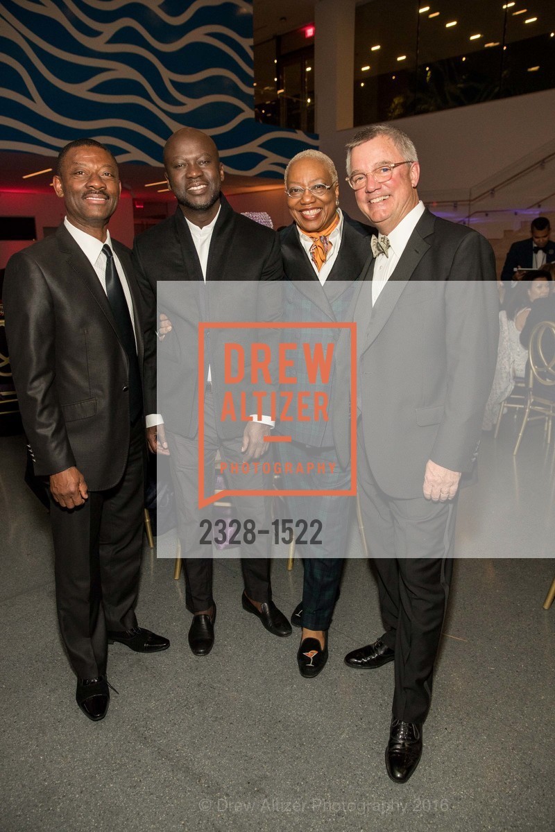 Kofi Bonner, David Adjaye, Linda Harrison, Wade Rose, 2016 MoAD GALA, SF MOMA. 151 Third Street, October 22nd, 2016, Photo #2328-1522 Kofi Bonner, David Adjaye, Linda Harrison, Wade Rose, Photo #2328-1522