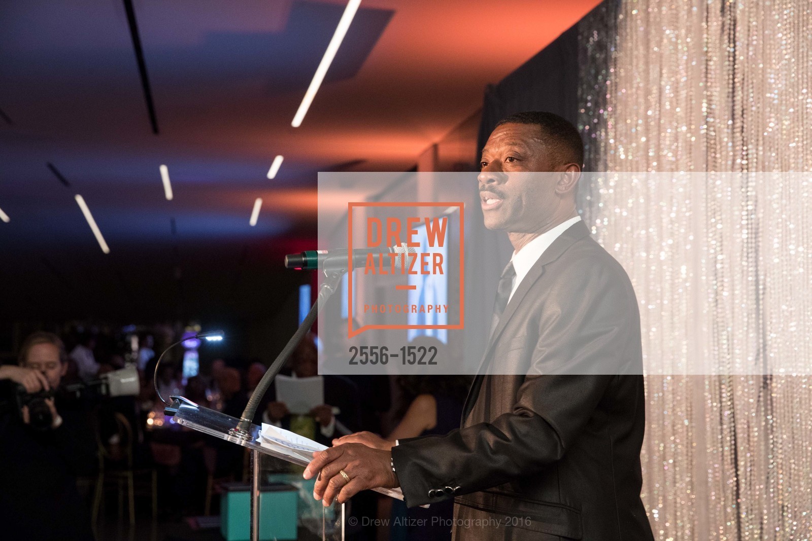 Kofi Bonner, 2016 MoAD GALA, SF MOMA. 151 Third Street, October 22nd, 2016, Photo #2556-1522 Kofi Bonner, Photo #2556-1522