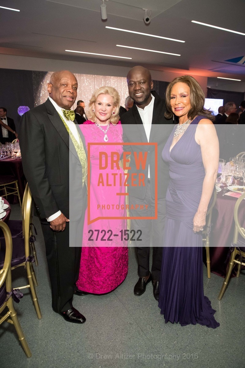 Willie Brown, Dede Wilsey, David Adjaye, Freda Payne, 2016 MoAD GALA, SF MOMA. 151 Third Street, October 22nd, 2016, Photo #2722-1522 Willie Brown, Dede Wilsey, David Adjaye, Freda Payne, Photo #2722-1522