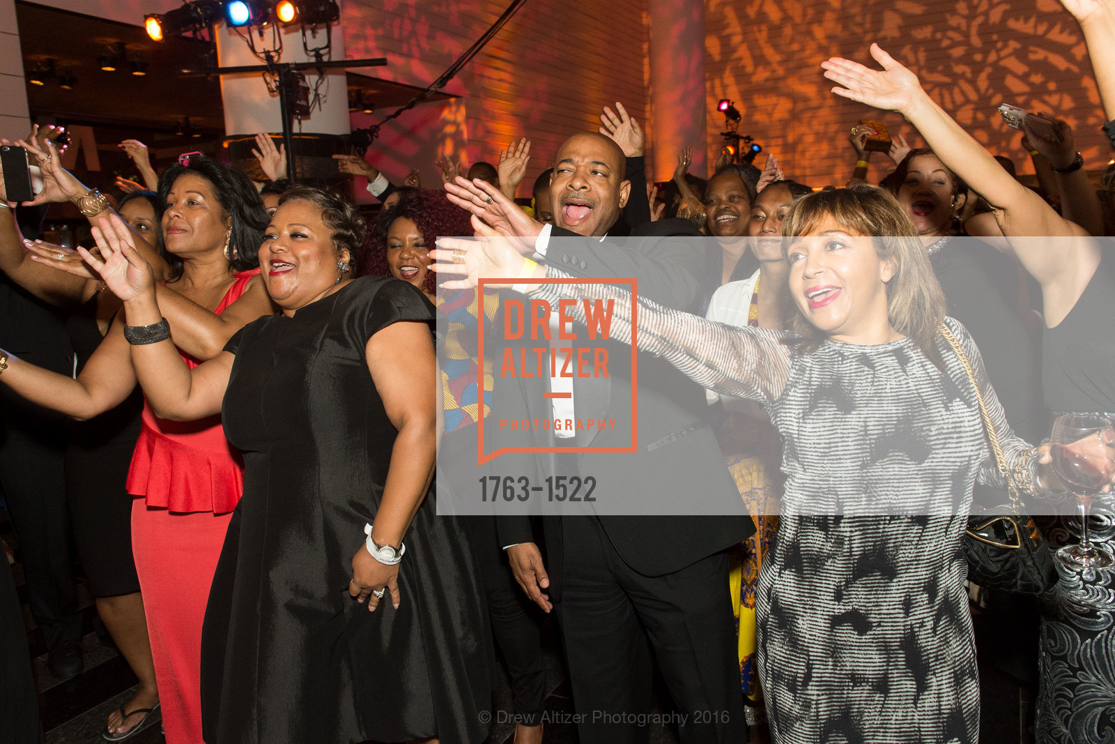 Atmosphere, 2016 MoAD GALA, SF MOMA. 151 Third Street, October 22nd, 2016, Photo #1763-1522 Atmosphere, Photo #1763-1522