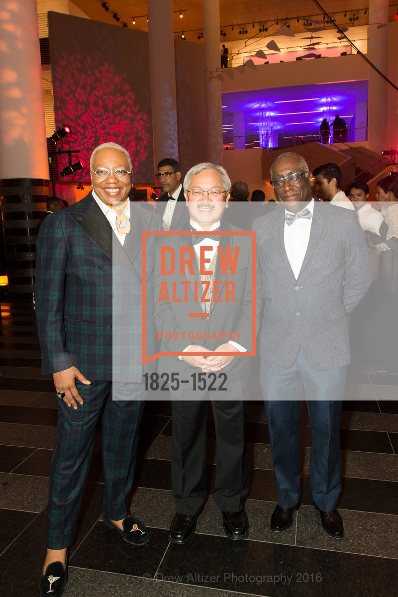 Linda Harrison, Ed Lee, Michael Warr, 2016 MoAD GALA, SF MOMA. 151 Third Street, December 12th, 2017, Photo #1825-1522 Linda Harrison, Ed Lee, Michael Warr, Photo #1825-1522