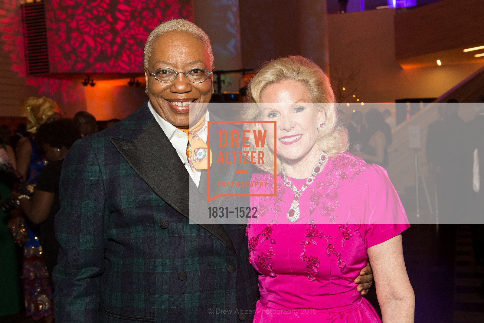 Linda Harrison, Dede Wilsey, 2016 MoAD GALA, SF MOMA. 151 Third Street, October 22nd, 2016, Photo #1831-1522 Linda Harrison, Dede Wilsey, Photo #1831-1522