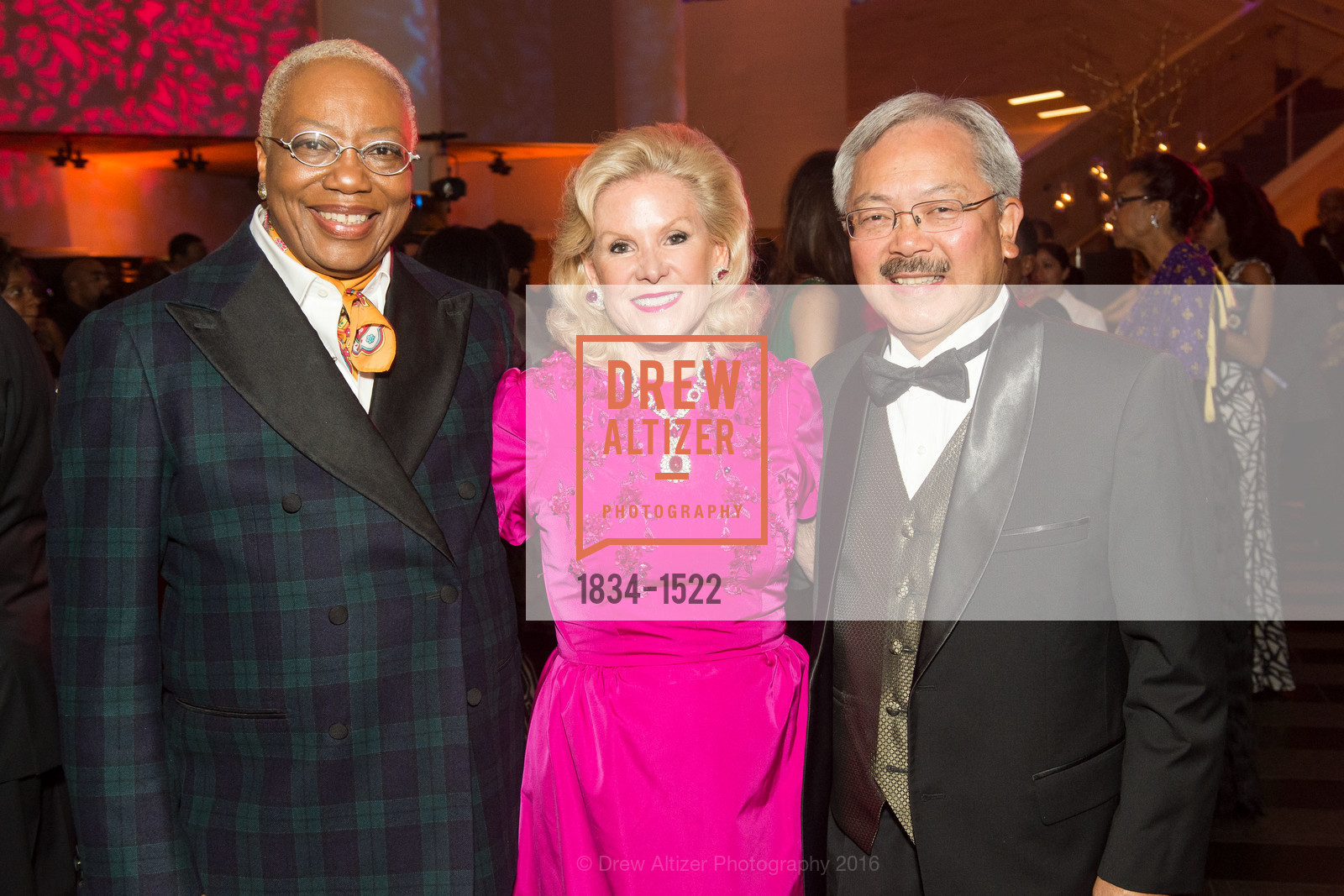 Linda Harrison, Dede Wilsey, Ed Lee, Photo #1834-1522
