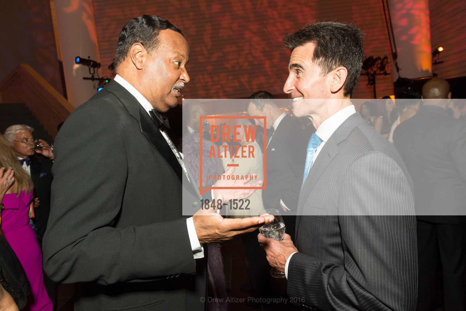 Timothy Alan Simon, Mark Leno, 2016 MoAD GALA, SF MOMA. 151 Third Street, October 22nd, 2016, Photo #1848-1522 Timothy Alan Simon, Mark Leno, Photo #1848-1522