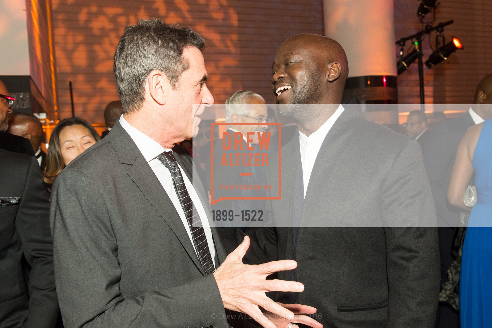 Neal Benezra, David Adjaye, 2016 MoAD GALA, SF MOMA. 151 Third Street, October 22nd, 2016, Photo #1899-1522 Neal Benezra, David Adjaye, Photo #1899-1522