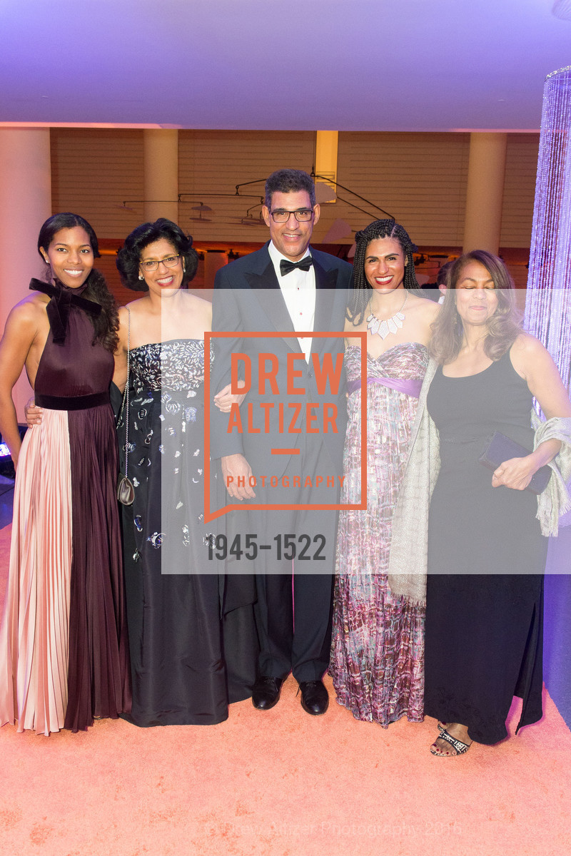 Ashley Shaw Scott Adjaye, Maureen Holsey Streeter, John Streeter, Rinky Streeter, Margie Shaw, 2016 MoAD GALA, SF MOMA. 151 Third Street, October 22nd, 2016, Photo #1945-1522 Ashley Shaw Scott Adjaye, Maureen Holsey Streeter, John Streeter, Rinky Streeter, Margie Shaw, Photo #1945-1522