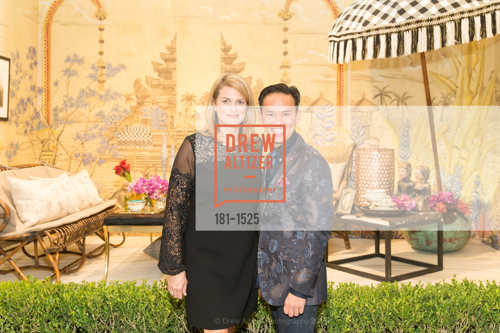 Amy Kelly, Jonathan Rachman, The San Francisco Fall Art & Antiques Show 2016, Fort Mason, October 26th, 2016, Photo #181-1525 Amy Kelly, Jonathan Rachman, Photo #181-1525
