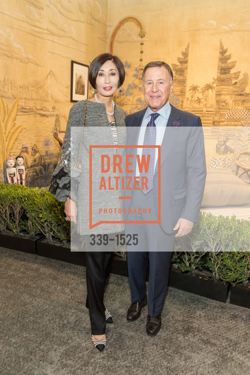 Yurie Pascarella, Carl Pascarella, The San Francisco Fall Art & Antiques Show 2016, Fort Mason, October 26th, 2016, Photo #339-1525 Yurie Pascarella, Carl Pascarella, Photo #339-1525