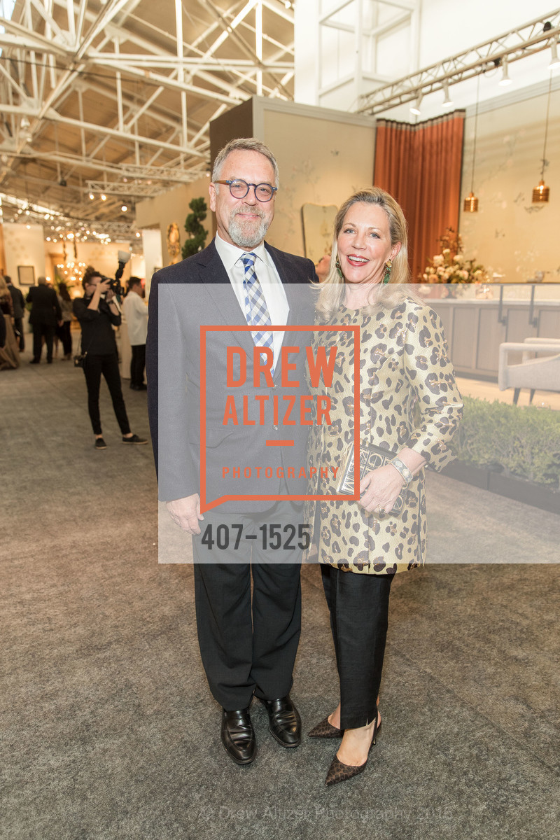 Nion McEvoy, Suzanne Tucker, The San Francisco Fall Art & Antiques Show 2016, Fort Mason, October 26th, 2016, Photo #407-1525 Nion McEvoy, Suzanne Tucker, Photo #407-1525