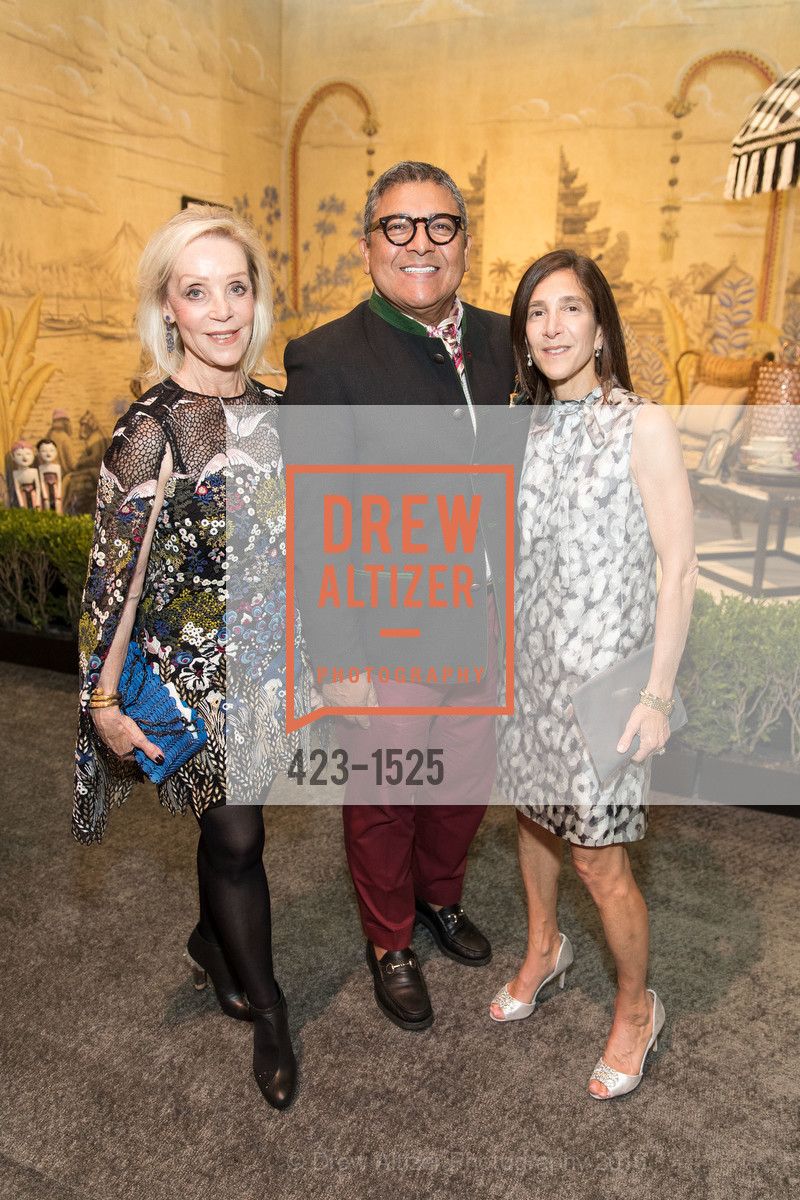 Barbara Brown, Riccardo Benavides, Lisa Podos, The San Francisco Fall Art & Antiques Show 2016, Fort Mason, October 26th, 2016, Photo #423-1525 Barbara Brown, Riccardo Benavides, Lisa Podos, Photo #423-1525
