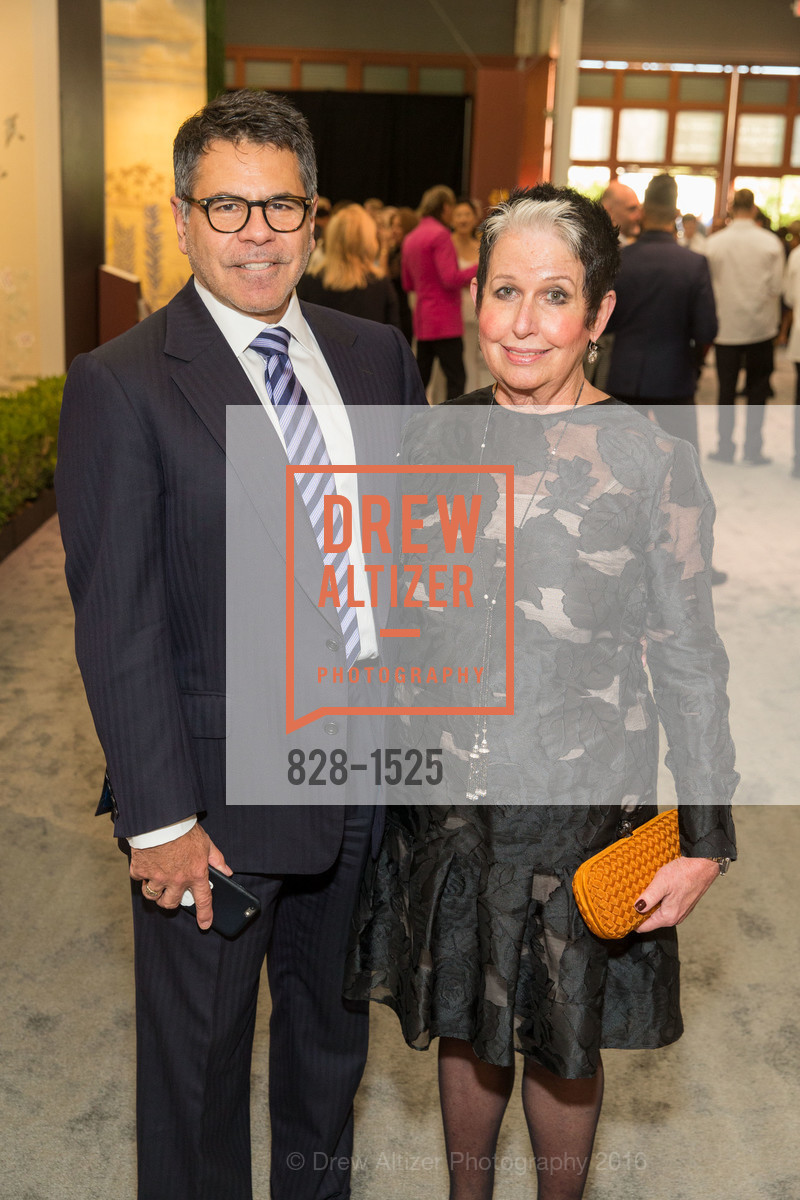 Gary Garabedian, Karen Kubin, The San Francisco Fall Art & Antiques Show 2016, Fort Mason, October 26th, 2016, Photo #828-1525 Gary Garabedian, Karen Kubin, Photo #828-1525