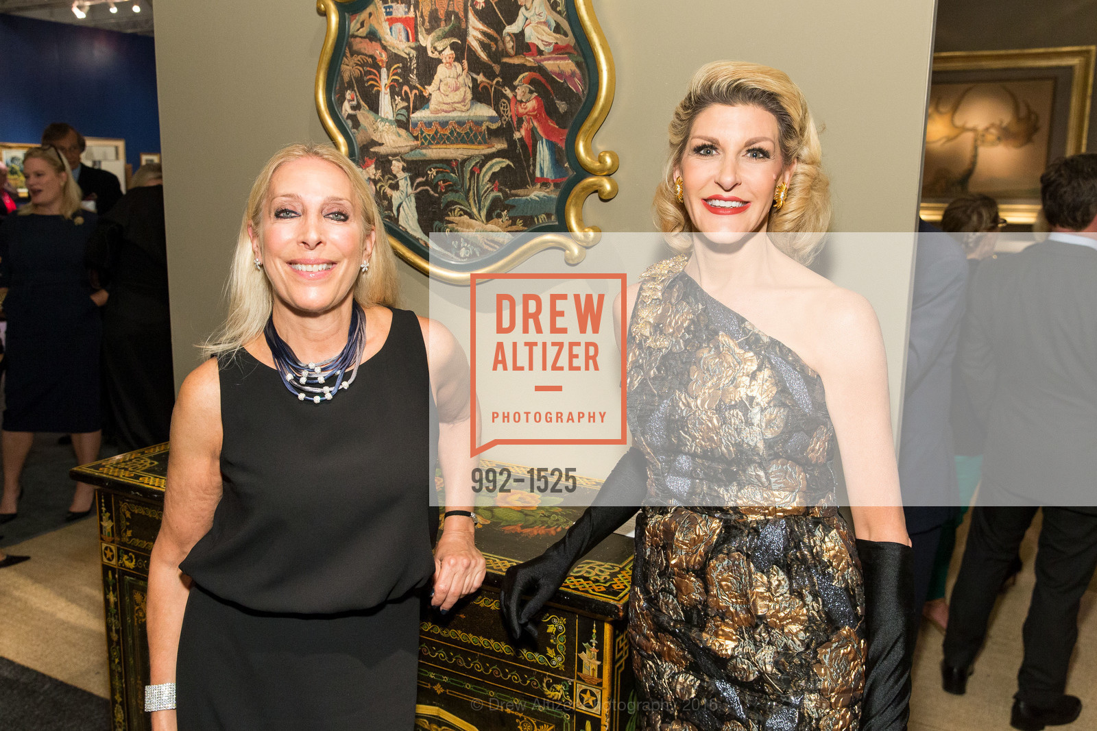 Betsy Linder, Karen Caldwell, The San Francisco Fall Art & Antiques Show 2016, Fort Mason, October 26th, 2016, Photo #992-1525 Betsy Linder, Karen Caldwell, Photo #992-1525