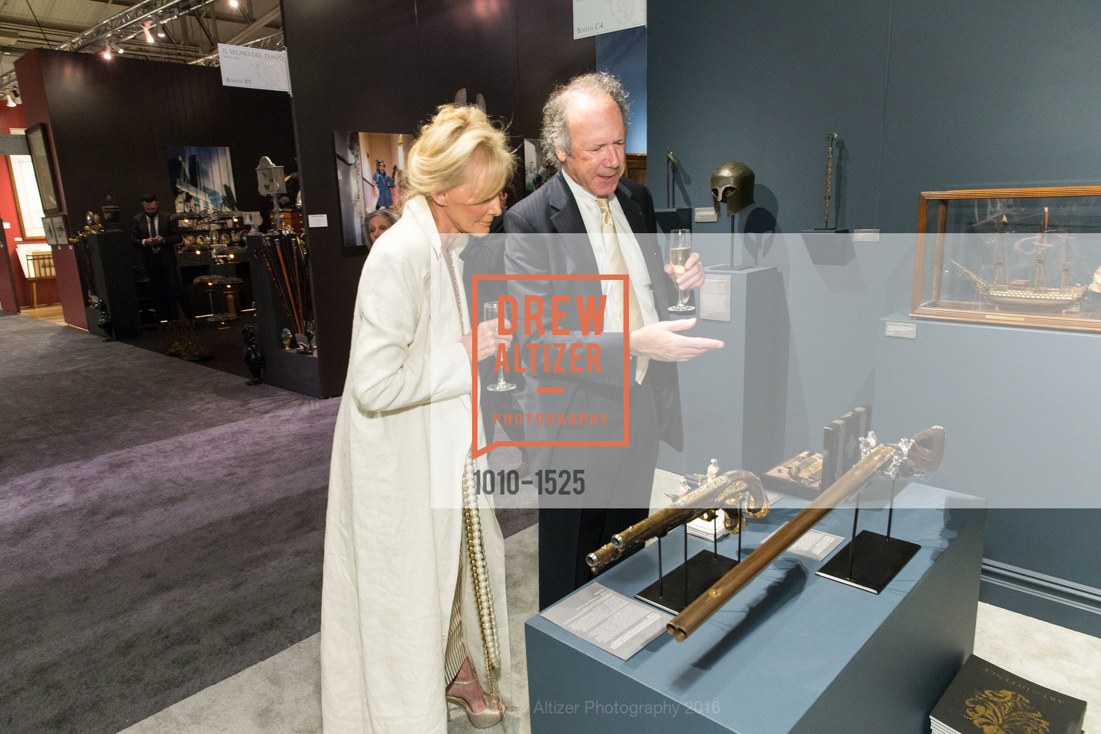Tom Barrett, Belinda Berry, The San Francisco Fall Art & Antiques Show 2016, Fort Mason, October 26th, 2016, Photo #1010-1525 Tom Barrett, Belinda Berry, Photo #1010-1525