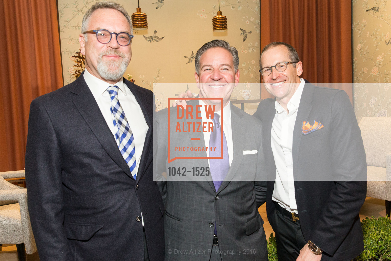 Nion McEvoy, Gregg Lynn, Steve Wilson, The San Francisco Fall Art & Antiques Show 2016, Fort Mason, October 26th, 2016, Photo #1042-1525 Nion McEvoy, Gregg Lynn, Steve Wilson, Photo #1042-1525