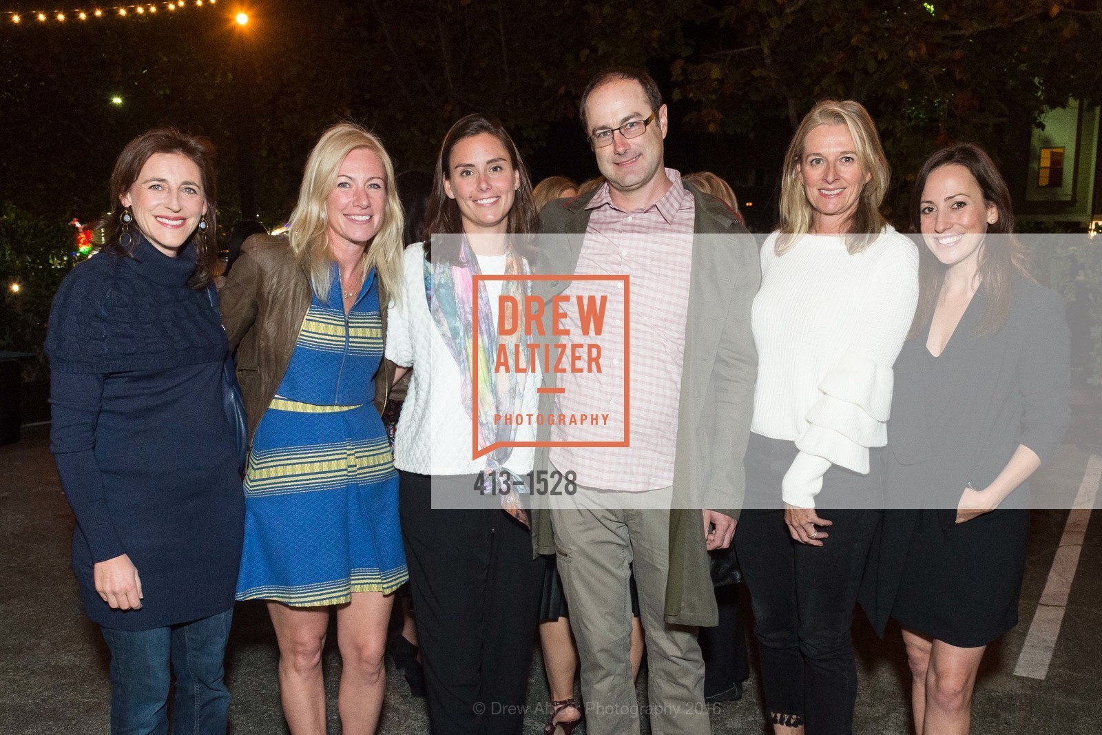 Genjoy, Liz Sullivan, Justine Chaussen, Daniel Dulitz, Tricia Sellman, Courtney Kass, Pace Art + Technology Presents: NEUROSOCIETY, co-created by David Byrne and Mala Gaonkar, Pace Art + Technology, October 26th, 2016, Photo #413-1528 Genjoy, Liz Sullivan, Justine Chaussen, Daniel Dulitz, Tricia Sellman, Courtney Kass, Photo #413-1528