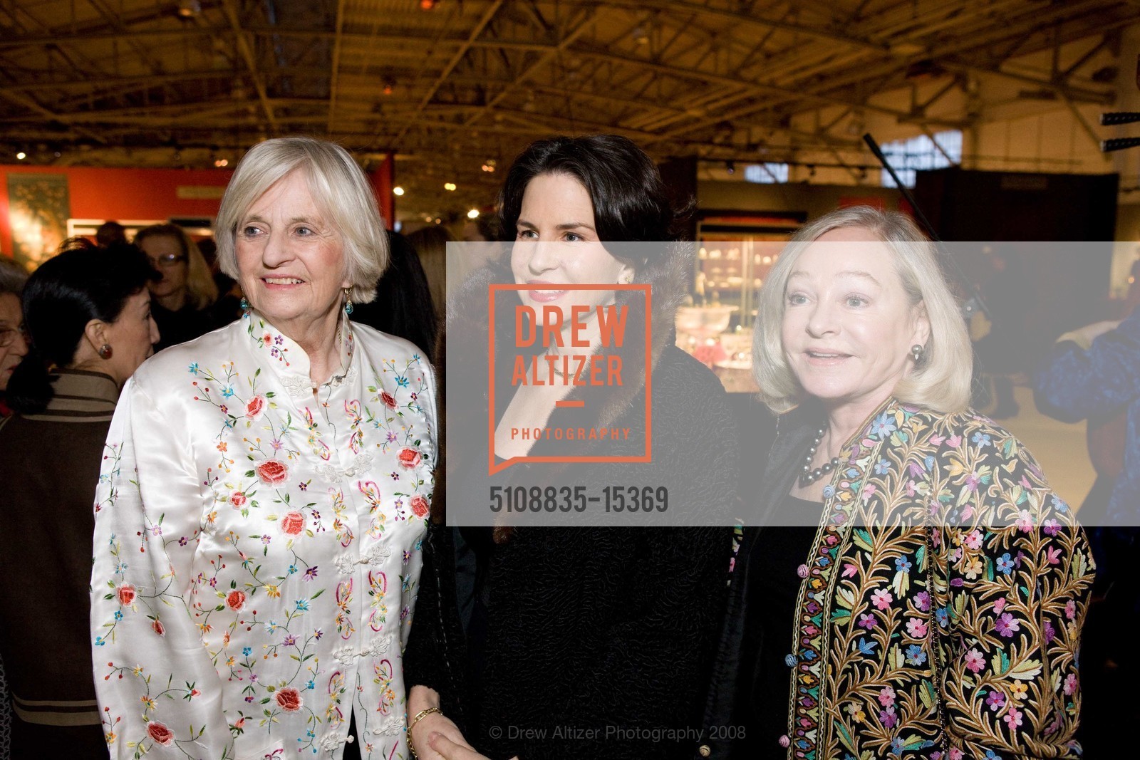 Connie Wiley, Paige Peterson, Gretchen Kimball, ASIAN ART MUSEUM Presents the ARTS OF PACIFIC ASIA Show at Fort Mason, US, January 31st, 2008, Photo #5108835-15369 Connie Wiley, Paige Peterson, Gretchen Kimball, Photo #5108835-15369