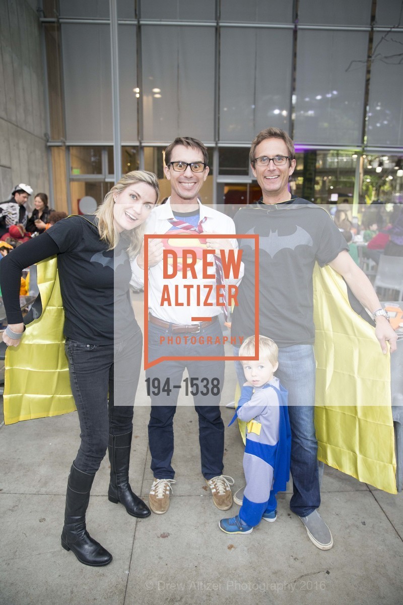 Courtney Dehoff, Matt Sitter, Owen Dehoff, California Academy of Sciences' SuperNatural Halloween 2016, Academy of Science, October 28th, 2016, Photo #194-1538 Courtney Dehoff, Matt Sitter, Owen Dehoff, Photo #194-1538