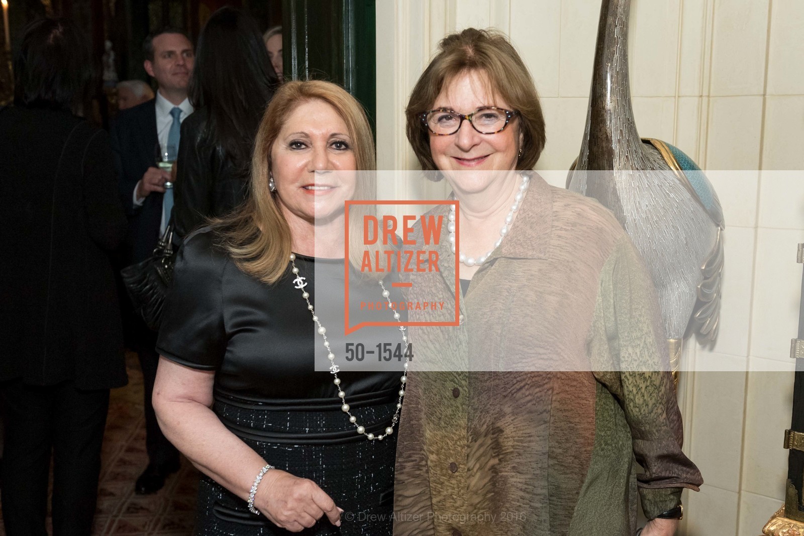 Athena Blackburn, Alice Corning, The Getty Family Hosts Festival Napa Valley, Private Residence. 2525 Van Ness St, November 3rd, 2016, Photo #50-1544 Athena Blackburn, Alice Corning, Photo #50-1544