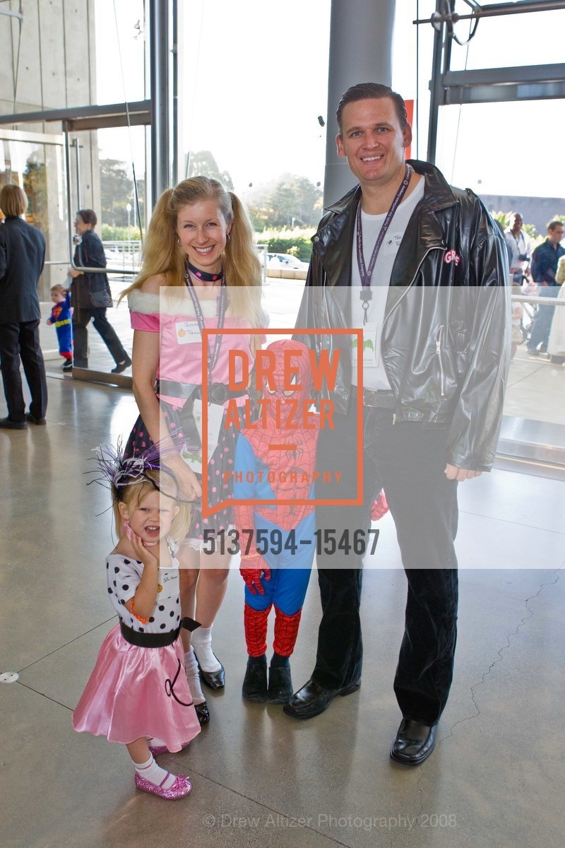 Sofia Tobiason, Jennifer Tobiason, Wolfy Tobiason, Ted Tobiason, Academy of Sciences Halloween, US, October 25th, 2008, Photo #5137594-15467 Sofia Tobiason, Jennifer Tobiason, Wolfy Tobiason, Ted Tobiason, Photo #5137594-15467