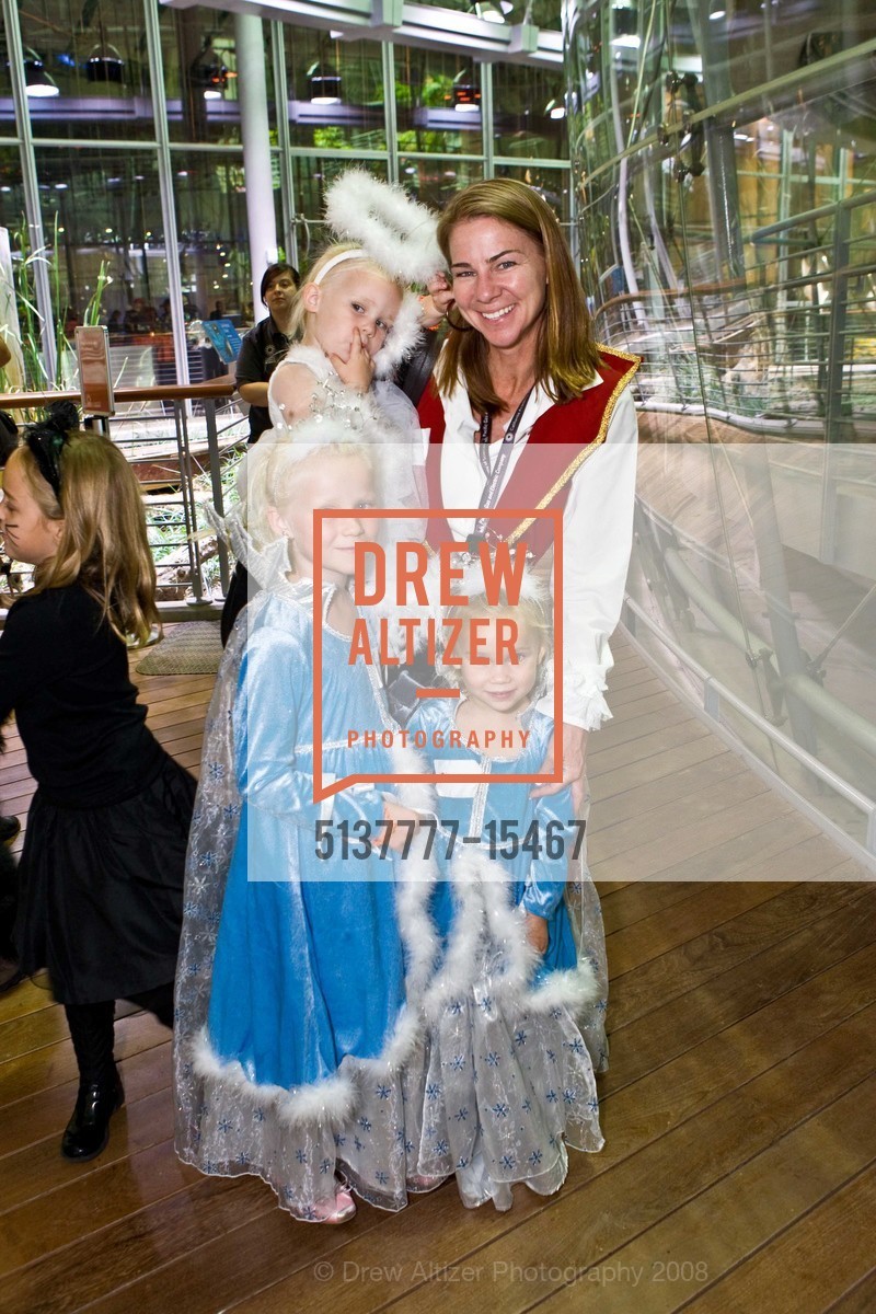 Ellie Kearns, Lisa Kearns, Audrey Kearns, Charlotte Kearns, Academy of Sciences Halloween, US, October 25th, 2008, Photo #5137777-15467 Ellie Kearns, Lisa Kearns, Audrey Kearns, Charlotte Kearns, Photo #5137777-15467