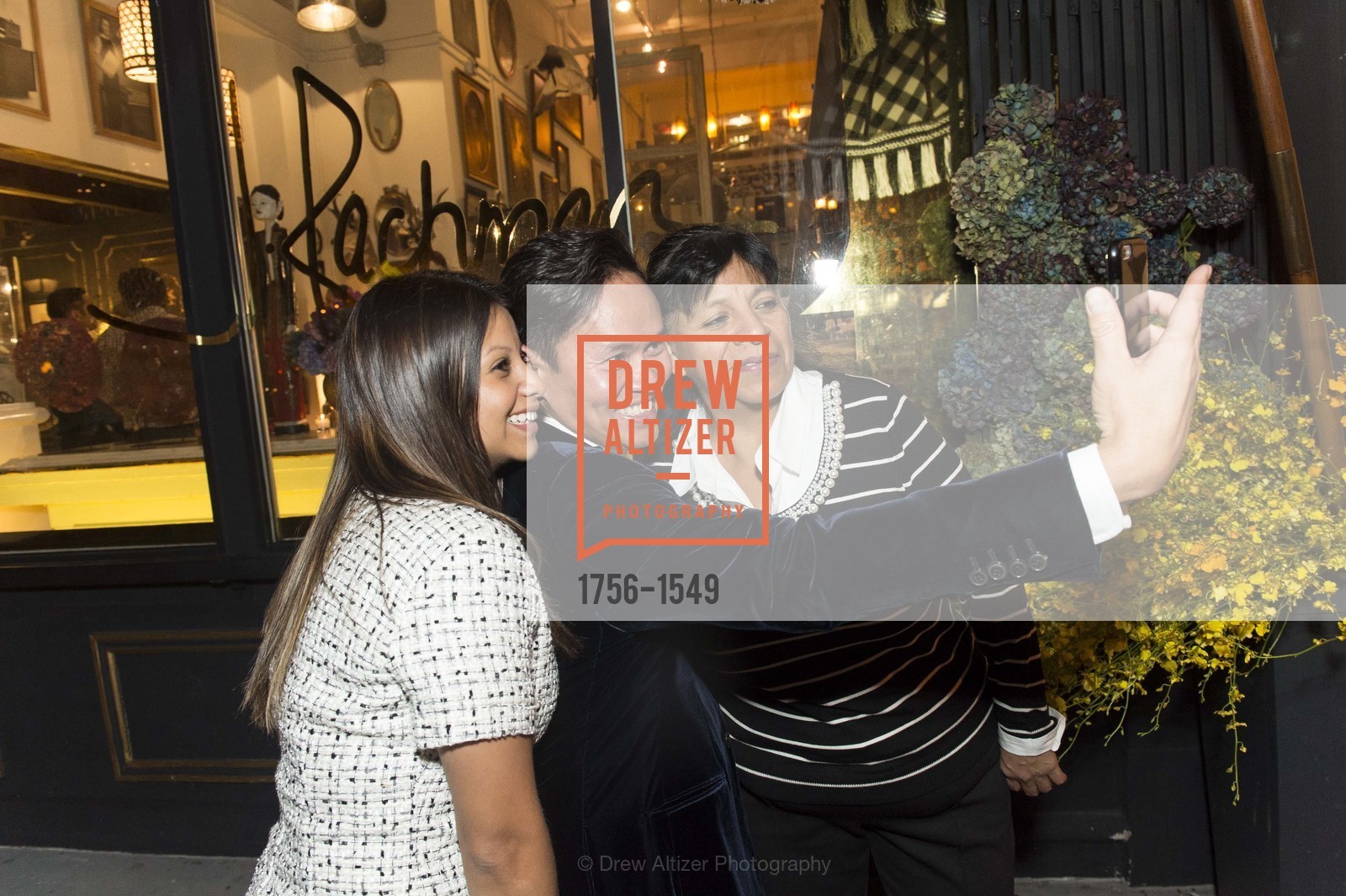 Monica Roldan, Jonathan Rachman, Maria Roldan, Photo #1756-1549