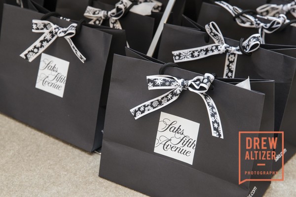 Saks Fifth Avenue Black Gift Wrapping Supplies
