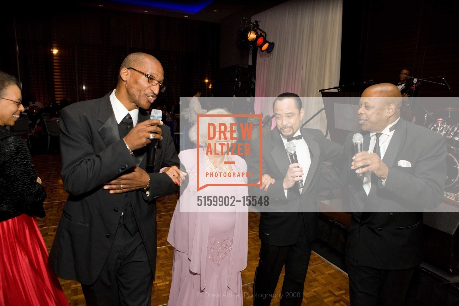 Olaf Pollard, Vivian Hewitt, Alan Revelo, Johnny Trotman, MoAD hosts Celebration & Vision 2008 Gala Soiree, US, October 19th, 2008, Photo #5159902-15548 Olaf Pollard, Vivian Hewitt, Alan Revelo, Johnny Trotman, Photo #5159902-15548