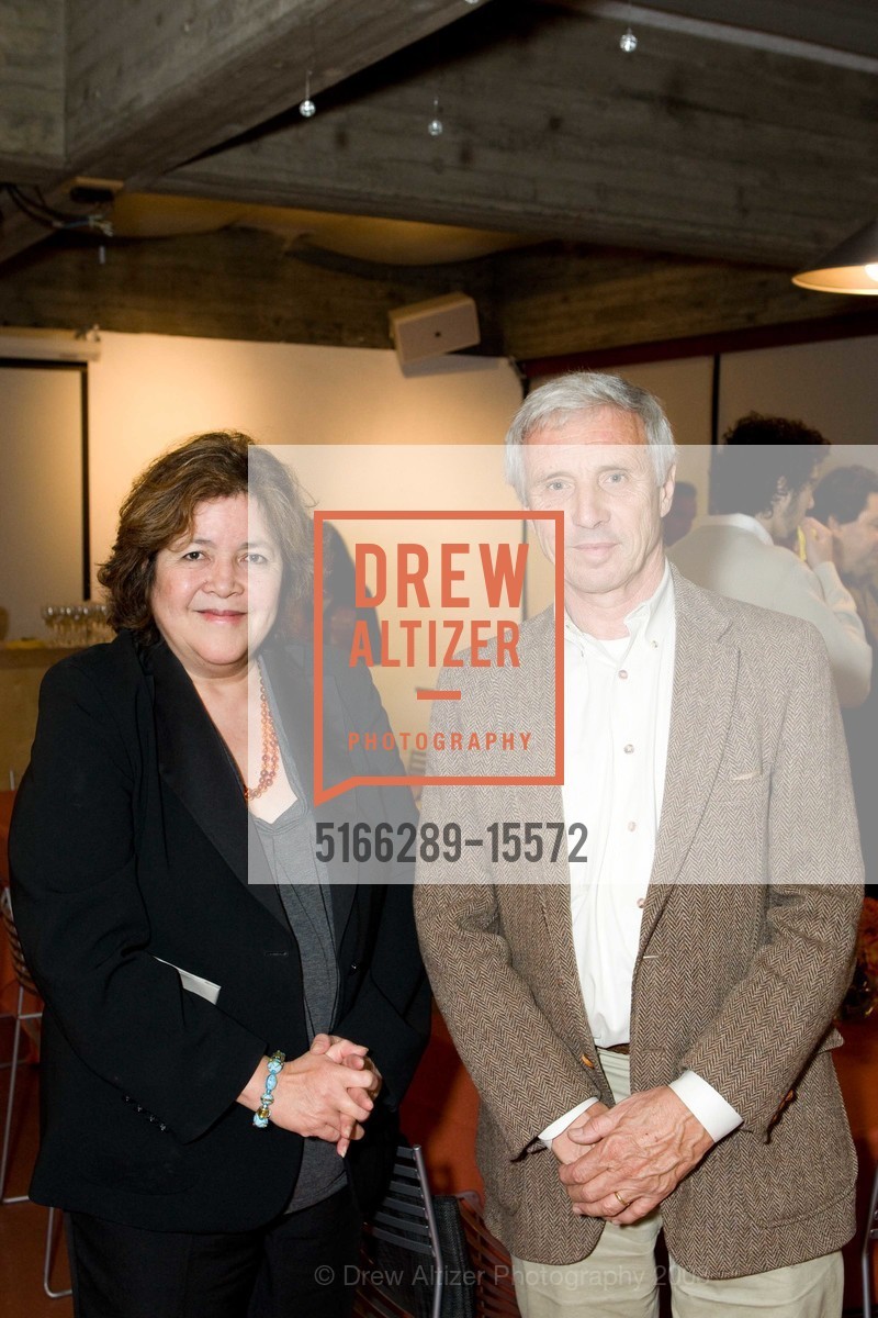 Helene Fried, Phil LInhares, SFAI Premieres "THE COLLECTOR: ALLAN STONE'S LIFE IN ART", US, November 10th, 2008, Photo #5166289-15572 Helene Fried, Phil LInhares, Photo #5166289-15572