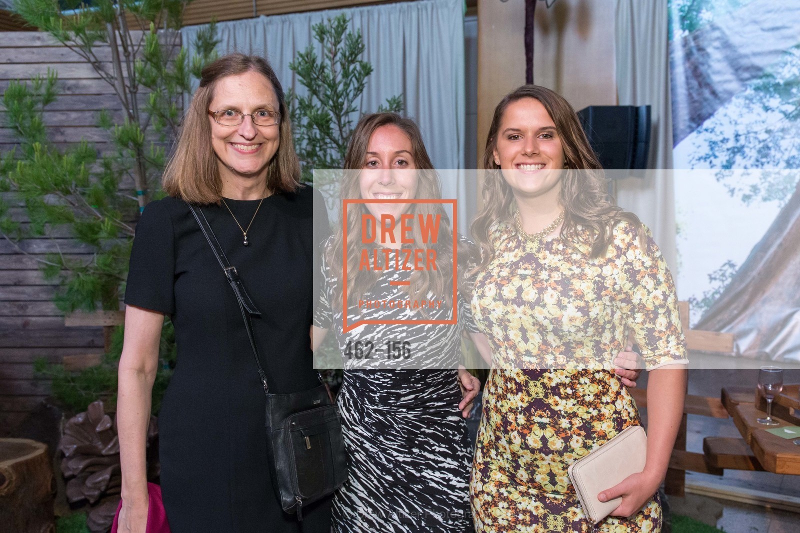 Cathy Fisher, Ellen Fisher, Sarah Fisher, Gucci & Vogue Dinner, Treasure Island Building One. 1 Avenue of the Palms, June 5th, 2015, Photo #462-156 Cathy Fisher, Ellen Fisher, Sarah Fisher, Photo #462-156