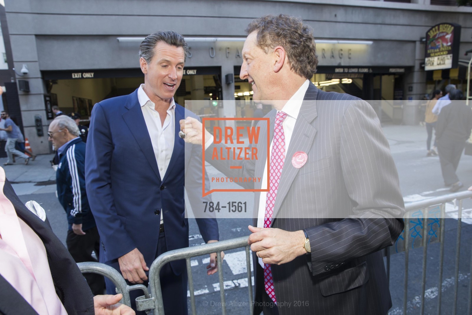 Gavin Newsom, Larry Baer, John's Grill Hosts Willie Brown Luncheon, John's Grill, November 8th, 2016, Photo #784-1561 Gavin Newsom, Larry Baer, Photo #784-1561
