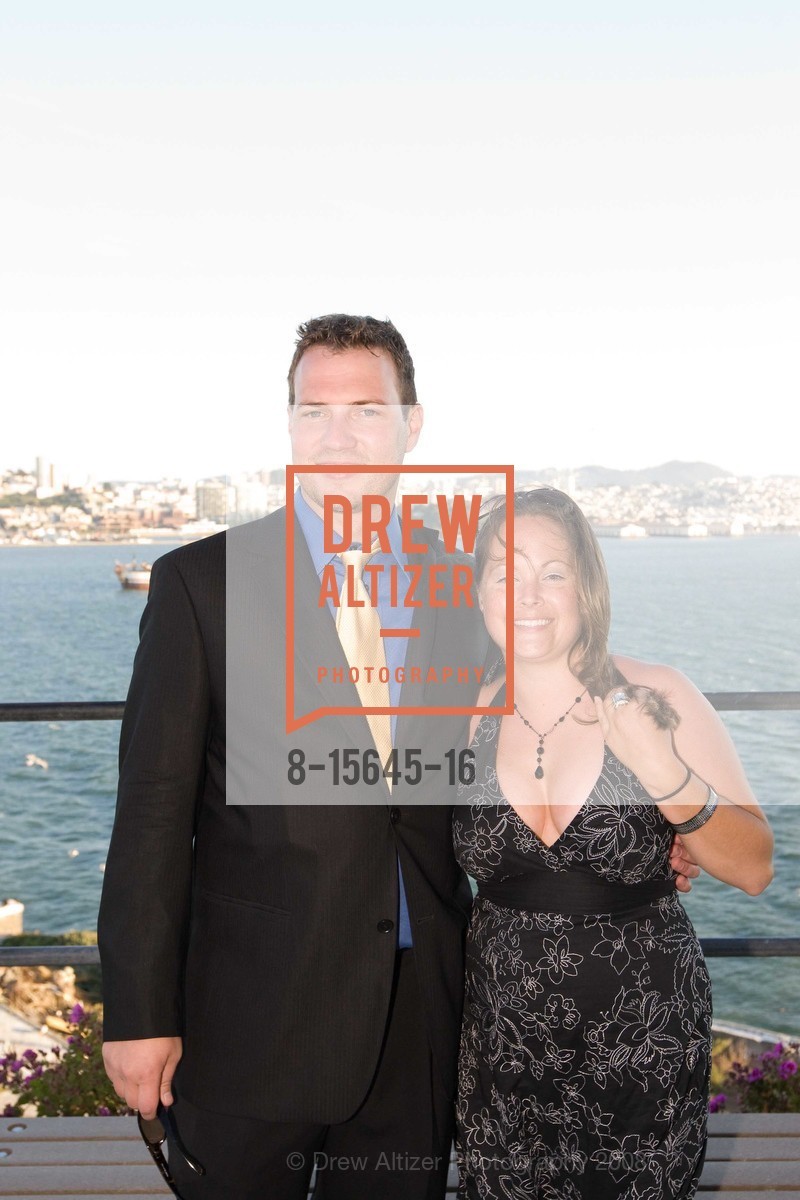 Brian Stefanik, Emily Brink, Alcatraz Party for 7x7, US, June 22nd, 2008, Photo #8-15645-16 Brian Stefanik, Emily Brink, Photo #8-15645-16