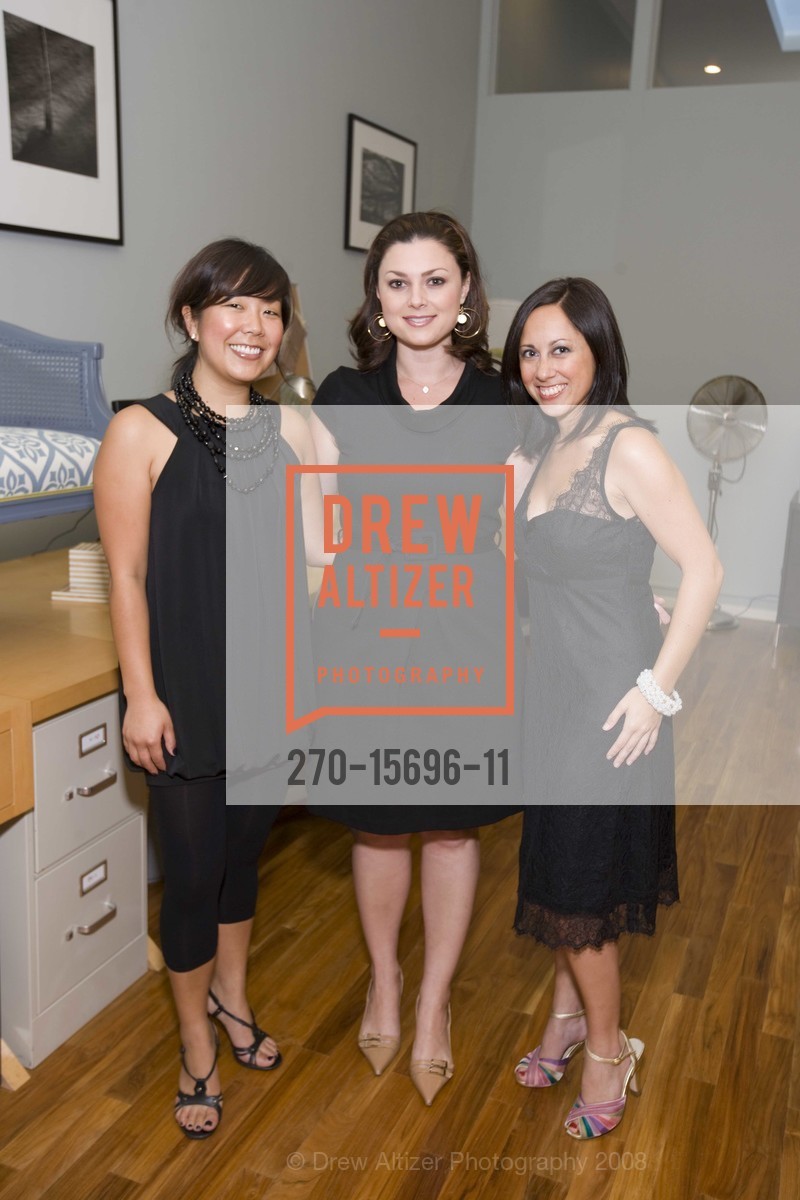 Sara Murata, Erin Powell, Jessica Leanio, Kendall Wilkinson Home Opening, US, October 9th, 2008, Photo #270-15696-11 Sara Murata, Erin Powell, Jessica Leanio, Photo #270-15696-11