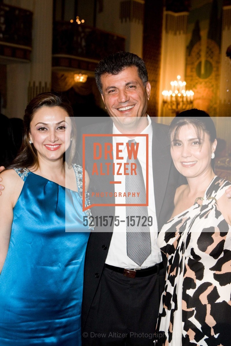 Bita Daryabari, Saeid Akhtari, Afsaneh Akhtari, PARSA Community Foundation's Persian Garden Gala Honors Persian Culture and Community, US, November 17th, 2008, Photo #5211575-15729 Bita Daryabari, Saeid Akhtari, Afsaneh Akhtari, Photo #5211575-15729